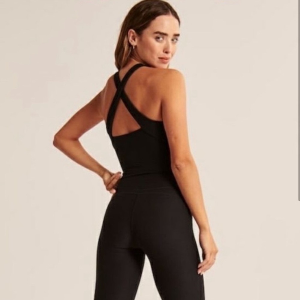 ABERCROMBIE & FITCH CROP TOP CROSS BACK TANK TOP BLACK XS
